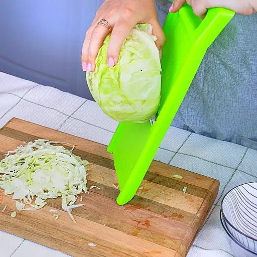 Ручна пластикова шинковка для капусти та нарізки овочів та фруктів з плаваючим лезом (34х14.5 см), Kitchette Салатовий 85424 - фото 6