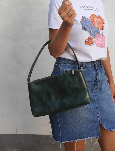 Кожаная женская сумка хобо Tarwa sum0028627 - фото 6