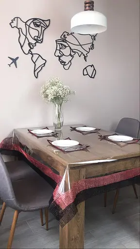 Скатертина силіконова з червоно-чорною стразовою стрічкою 320х170 см - фото 3