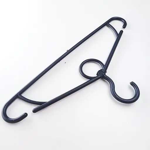 Плічка пластикові поворотні з посиленим плечем вішалка 42 см Чорний 81711 - фото 2