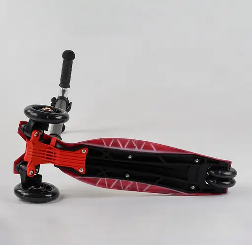 Самокат Maxi Best Scooter 59х14х27 см Чорно-червоний 000231469 - фото 2