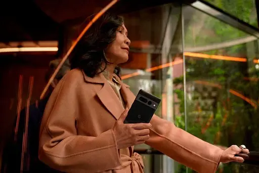 Смартфон Google Pixel 7 Pro 12/256GB Obsidian - фото 5