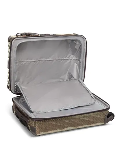 Чемодан Tumi 19 DEGREE LITE 55 см TITANIUM 55х35,5х23 037401TITG - фото 3