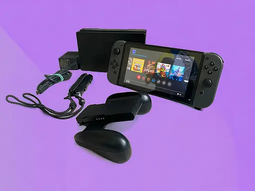 Ігрова приставка кишенькова Nintendo Switch чіпована + гарантія - фото 2