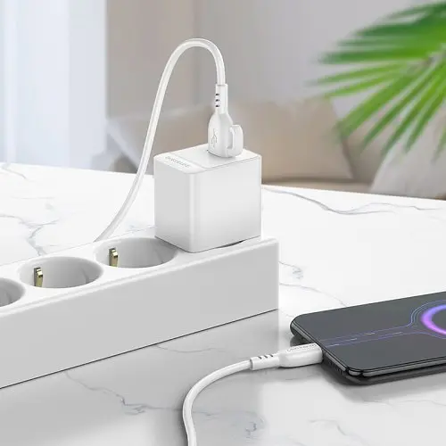 Мережевий зарядний пристрій Borofone BAS11A Erudite single port 1USB/2.1A білий - фото 2