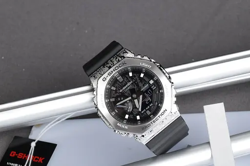 Часы Casio G-Shock GM-2100GC-1A - фото 5