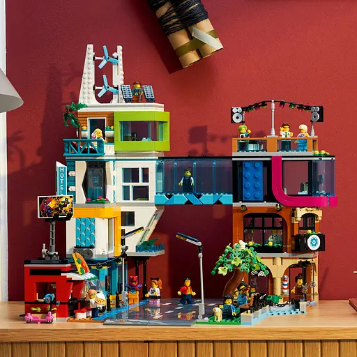 Конструктор LEGO City Центр города, 2010 деталей (60380) - фото 8
