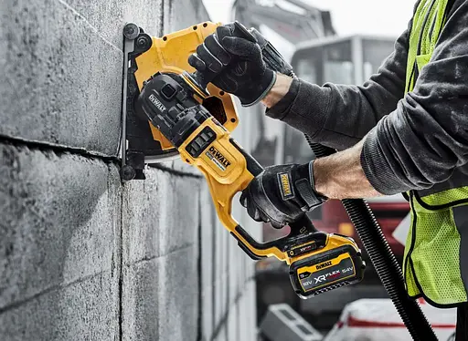 Шлифмашина угловая аккумуляторная DeWalt без АКБ и ЗУ DCG460N - фото 6