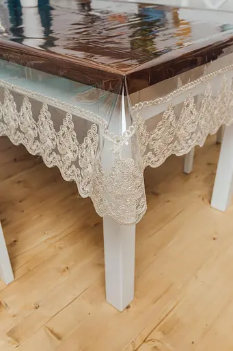 Силиконовая скатерть с бежевым кружевом Петек 15 см 380х180 см - фото 2