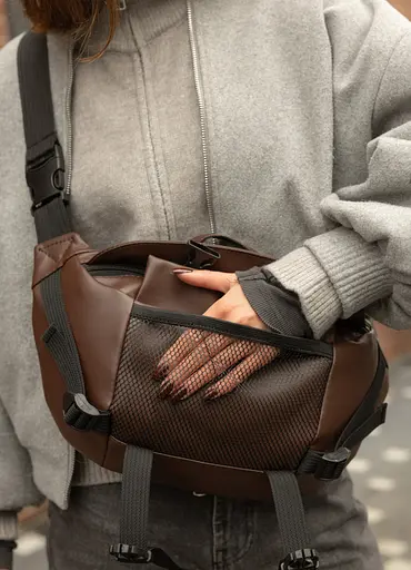 Большая женская поясная сумка бананка Sambag DynamicDart коричневая 38×21×7 см (80411020) - фото 3