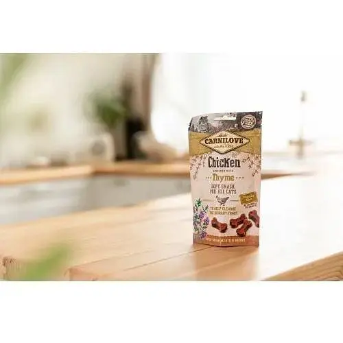 Лакомство Carnilove Cat Semi Moist Snack для кошек курица и тимьян 50 г - фото 6