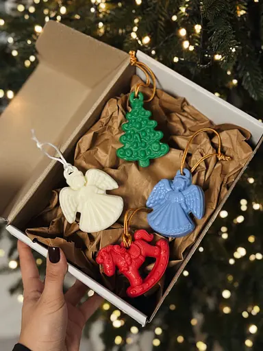 Игрушка-аромасаше на елку Белая лошадка - фото 3