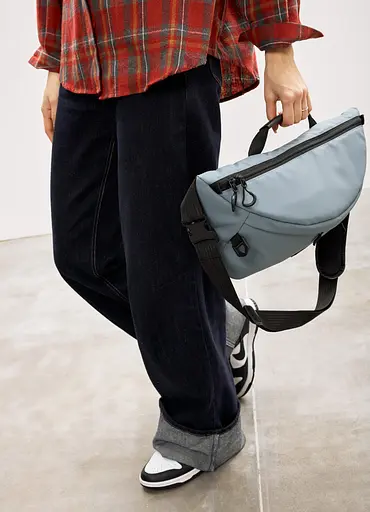 Женская сумка-бананка под ноутбук Sambag Urban Laptop голубая 46×26 см (51411010) - фото 9