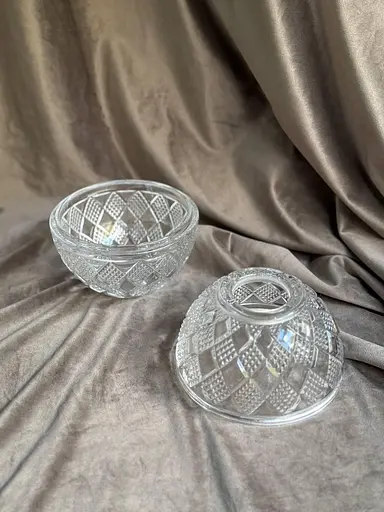 Серветниця скляна Yiwu HP-4-110 з рельєфною поверхнею настільна 17x15 см Прозорий - фото 3