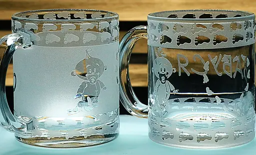 Парні чашки 320 мл для хрещеного та хрещеної з гравіюванням подарунок на хрестини подарункові кружки - фото 3