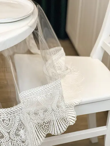 Силиконовая скатерть с молочным кружевом Ришелье 15 см 390х150 см - фото 4