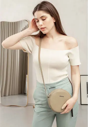 Кругла жіноча шкіряна сумочка Tablet світло-бежева - фото 6