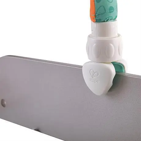 Розвиваюча дуга на автокрісло та коляску Hape E0023 Друзі в саду - фото 8