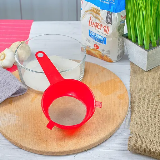 Сито дуршлаг с ручкой для процеживания и просеивания (диаметр 12 см), Kitchette Красный 83832 - фото 6