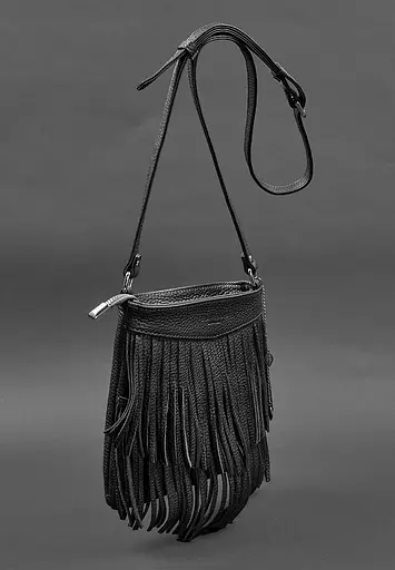 Шкіряна жіноча сумка з бахромою міні-кроссбоді Fleco чорна - фото 2