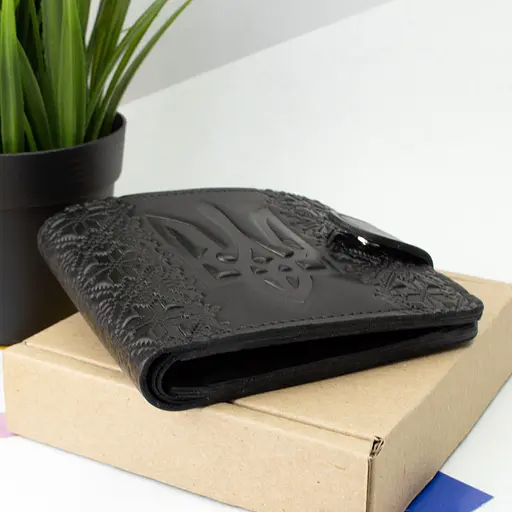 Портмоне мужское кожаное П6-01 (черное) с гербом Украины - фото 3