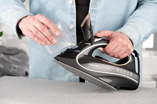 ARDESTO Праска IR-B2235, 2400Вт, 450мл, паровий удар, керам. підошва, чорно-золотий - фото 5