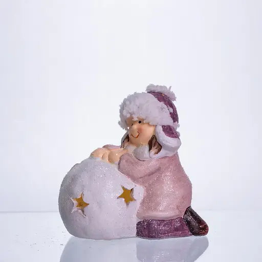 Новорічна фігурка з підсвіткою Дівчинка зі сніговою кулею з фарфори 11×7×12 см Yiwu CR-5-9 - фото 3