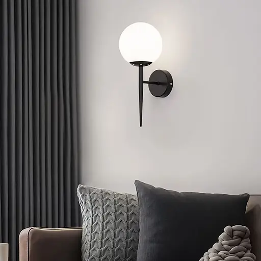 Бра у чорному лаконічному корпусі із білим плафоном 38х14 см Арт. B91080/1 BK Line F - фото 1