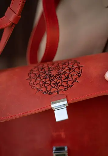 Кожаная женская бохо-сумка Лилу Коралова - фото 10