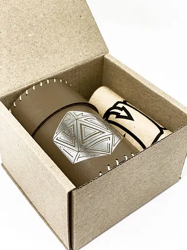 Настольная игра Планета Ігор Чаша для кубиков D20 (коричневая) (Dice cup D20 brown) (pi-dc005) - фото 8