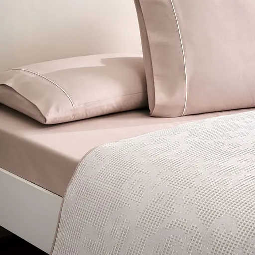 Постельное белье с жаккардовым покрывалом-пике Tresor Pudra / простыня на резинке Tac pbe0051417 - фото 3