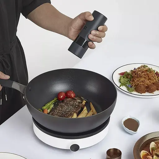 Подрібнювач солі та перцю HuoHou Electric Grinder Black (HU0141) [52440] - фото 3