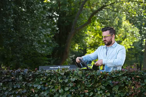 Кусторез RYOBI ONE+ RY18HT55A-0 без АКБ и ЗУ 5133004909 - фото 4