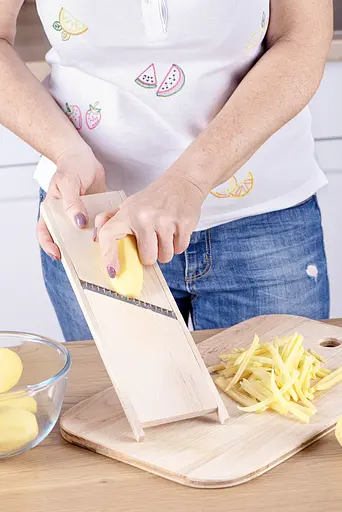Терка универсальная деревянная для овощей по-корейски и для картошки фри (набор из двух терок), Wood&Steel 87717 - фото 8