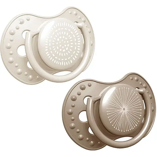 Пустышка силиконовая динамическая LOVI Harmony Girl 18+ месяцев 2 шт. (22/908girl)