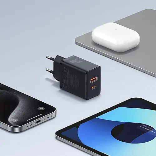 Сетевое зарядное устройство для Baseus Cube Fast Charger C+U 30W EU черный P10111404113-00 - фото 4