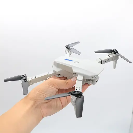 Дитячий квадрокоптер MHZ E88 дрон для дітей з камерою HD FPV до 20 хв польоту з кейсом акумулятор Білий - фото 7