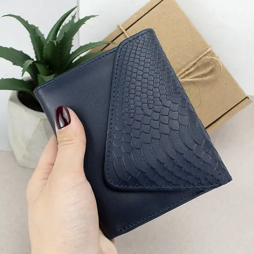 Кошелек женский кожаный маленький Sabrina синий питон - фото 8