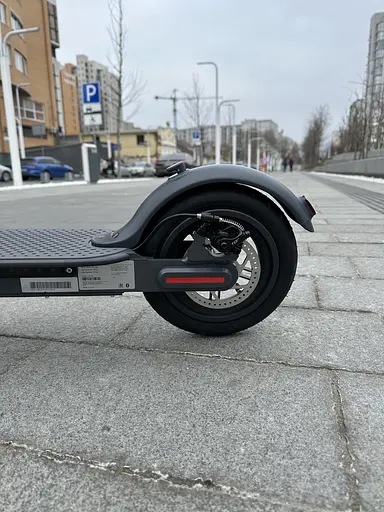 Электросамокат KUGOO М365 Pro MAX 2025 13Ah 500W с передним амортизатором серый - фото 6