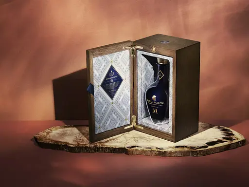 Віскі Royal Salute 51 рік у подарунковій упаковці 45.5% 0.7 л - фото 4