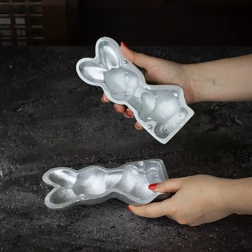 Форма алюмінієва "Зайчик" для випікання святкового цільного кексу 18.5х9х7.5 см, Ласунка Сірий 85018 - фото 6