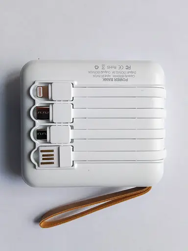 УМБ Power Bank 5000mAh повербанк с экраном и фонариком 4 в 1 Bearbrick White (17531) - фото 3