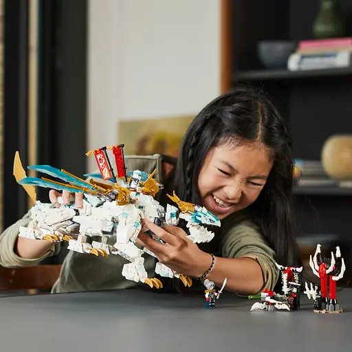 Уцінка. Конструктор LEGO Ninjago Істота Крижаний Дракон Зейна, 973 деталей (71786)  - фото 4