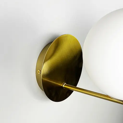 Бра у латунному корпусі з білим плафоном 15х24 см Line F Арт. B91274/1 CP - фото 2