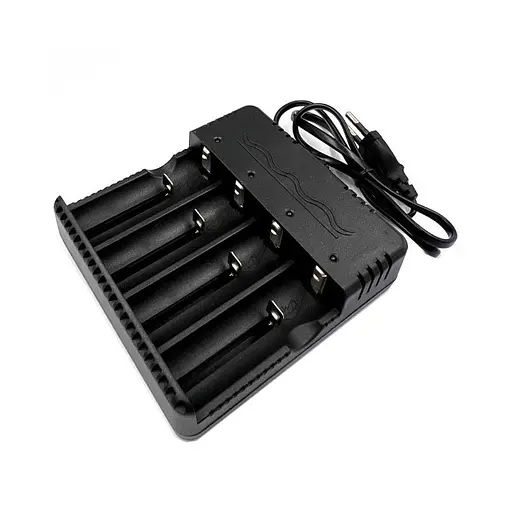Зарядное устройство HWD Charger на 4 аккумуляторных батареях 18650 Li-Ion черный - фото 1