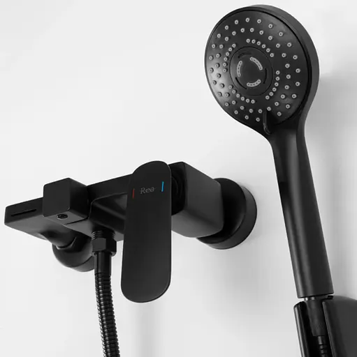 Смеситель для душа Rea Berg настенный black REA-B2040 Черный матовый - фото 2