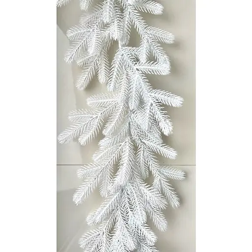 Гирлянда хвойная Hvoya Traditional литая белая 2 м