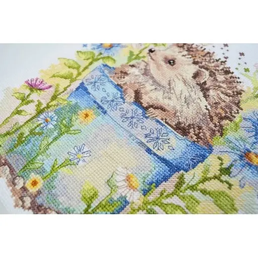 Набор для вышивки крестиком "Малый разведчик" AH-220 с пяльцами. - фото 4