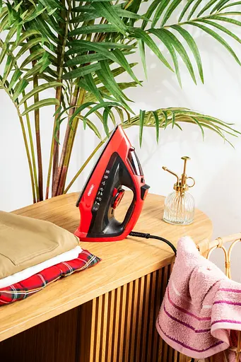 Утюг Mesko MS 5031 red 3000Вт/ 400 мл/ керамика/ ''Капля-стоп''/автовыключение/ красный - фото 9