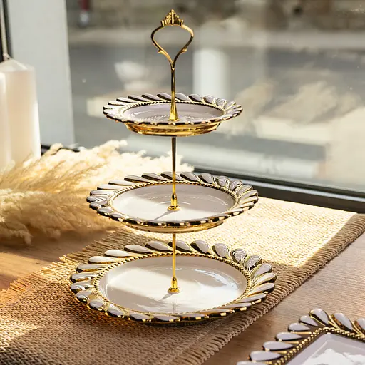 Фруктовница круглая Yiwu Tiffany трехярусная для сервировки фруктов и сладостей 25х33 см фарфоровая стойка для закусок бежевая ML2085 - фото 2